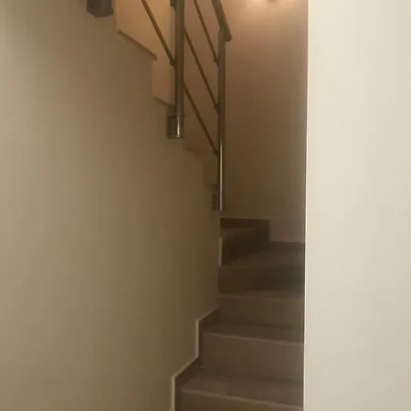 شقة Central Mezonette Apartm